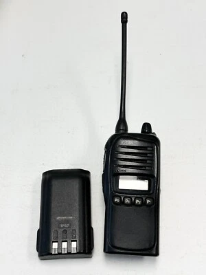 ICOM IC-F4021S 400-470 MHz UHF 4W Two Way Radio w/Battery - Image 1 of 4
