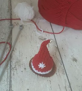 Christmas Knitting Pattern, SANTA HAT, Ferrero Rocher Cover, Lindt Lindor Cover - Picture 1 of 1