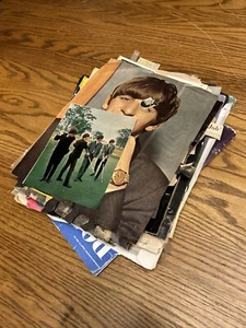 BEATLES 1964 HUGE LOT SCRAPBOOK EARLY CLIPPINGS PHOTO SIGNED NEMS RARE VTG - Picture 1 of 8