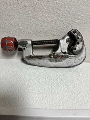 Ridgid No. 132 Pipe Tubing Cutter 1/4" - 2-5/8" OD Capacity PVC USA NO WHEEL!!  - Image 1 of 4