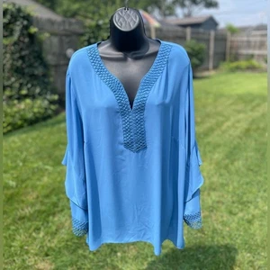 Blusa mujer Alfani talla grande 3X azul celosía aleteo mangas escalonadas cuello en V - Imagen 1 de 13