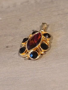 Sarah Coventry kleiner goldfarbener Anhänger Schmuck  - Bild 1 von 10