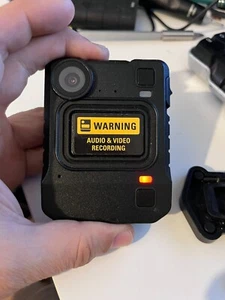 Edesix VideoBadge Motorola Solutions VB400 Klickfast Camera Audio Video - Photo 1/4