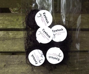 Trendsetter Eyelash yarn, 1 x 20 gr. 67 m, col. 736 eggplant New/5 available - Picture 1 of 3