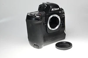 Nikon D1X 5.3MP Digital SLR Camera Body #G031 - Picture 1 of 6