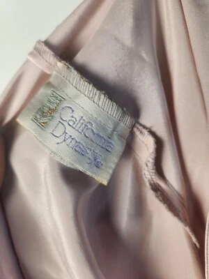 Vestido para dormir California Dynasty para mujer talla grande rosa encaje ribete correa para cuello en V Foto 1 de 4