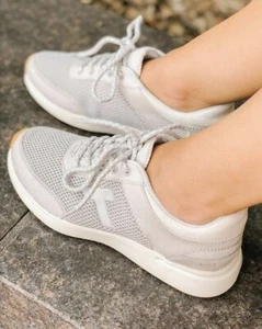 🆕👟  TOMS Arroyo Canvas Mesh Sneaker Glacier Gray,  9M   💐 - Picture 1 of 10