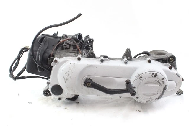 PIAGGIO LIBERTY 50 2T RST C421M MOTEUR 04 - 05 - Photo 1/4