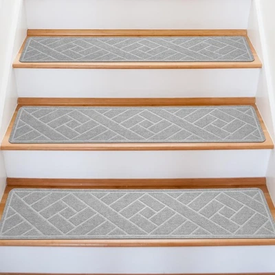 Pacote com 15 degraus de escada de carpete antiderrapante 8 "X 30" para degraus internos de madeira, feitos o... - Imagem 1 de 4