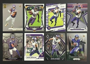 Lotto 8 figurine calciatori Justin Jefferson diverse Panini Prizm Mosaic Vikings - Foto 1 di 2