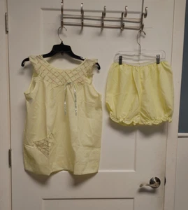 Vintage Sleep Shirt & Boomer Shorts Pajama Set Women Yellow Sz Medium - Picture 1 of 10