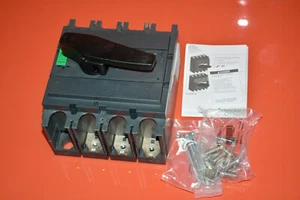 Schneider Electric LV431003 Switch Disconnector - Picture 1 of 7