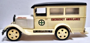 Jim Beam Emergency Ambulance Decanter (EMPTY) See Pics Ready to display - Picture 1 of 8