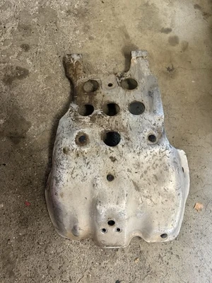 HONDA XL250 XR 500 XR250 1979-1982 BASH PLATE SKID PAN OEM 50351-429-770 - Image 1 of 4
