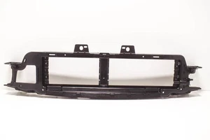 VOLVO S60 MK3 Front Radiator Support Air Duct Bracket 32345500 NEW GENUINE - Picture 1 of 7