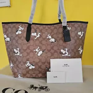 Coach Peanuts Snoopy 6160 Khaki Redwood Multi Tote Bag Signature Canvas Black - Picture 1 of 10