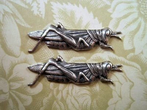 Brass Grasshopper Stampings x 2 - 6874RAT. - Picture 1 of 3