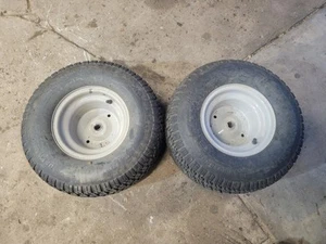 PAR de neumáticos traseros para cortacésped Dico Turf Trac R/S 18x9,5-8 con llantas grises - Imagen 1 de 8