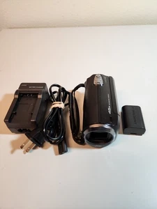 JVC Everio GZ-MS110BU Camcorder 45x Zoom w/ Battery And Charger  - Picture 1 of 10