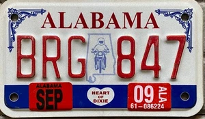 TARGA Originale USA moto ALABAMA con NUMERAZIONE in RILIEVO raduno Harley Indian - Picture 1 of 5