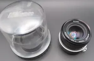 N.MINT NIKON NIKKOR 24mm F/2.8 1:2.8 Wide Angle Manual Focus Lens w/Bubble Case - Picture 1 of 12
