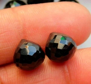 Coppia di perline CIPOLLA forate superiori micro sfaccettate quarzo spinello nero idro 10x10MM - Foto 1 di 7