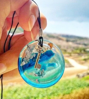 Ciondolo in resina - Immagine 1 di 3