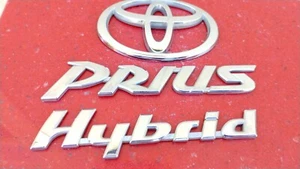 2001-2003 TOYOTA PRIUS HYBRID REAR LID EMBLEM LOGO BADGE SIGN 01 02 03 SET - Picture 1 of 4
