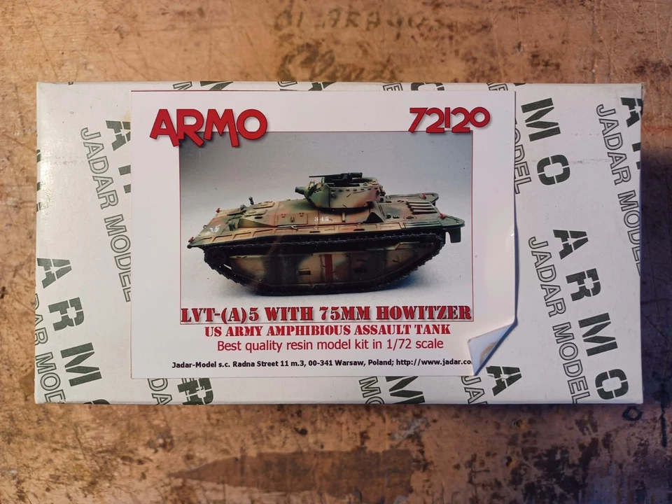 ARMO 72120 - Vehicle, Landing, Tracked (armoured), L.V.T. (A)5  - 1/72 resin kit - Immagine 1 di 1