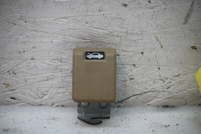 1998 99 00 01 02 2003 Mitsubishi Diamante Hood Opener Release Lever Handle E136K — 第 1/4 张图片