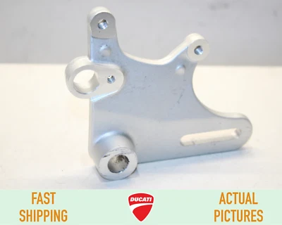 Soporte de montaje de pinza de freno trasero Ducati Sport 800 2003 2004 Foto 1 de 4