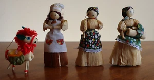 Lot of 4 Vintage Cornhusk Doll Ornament / Figure Holiday Horse Woman Rustic 5.2" - Picture 1 of 9