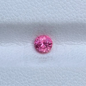 0.32 Cts Natural Mahenge Spinel – Round Cut Gem for Elegant Setting - Picture 1 of 5