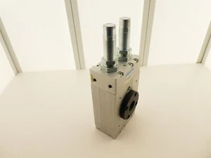 Festo Dreheinheit DRQ-40-90-YSRJ-A-AR-FW / Art. Nr. 197373 (22-8-26-7) - Bild 1 von 6