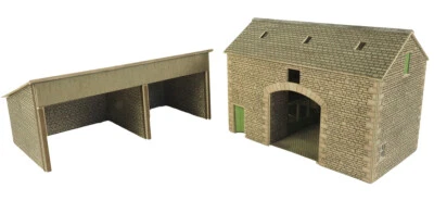 Metcalfe PO251 OO Gauge Manor Farm Barn Card Kit - Image 1 of 3