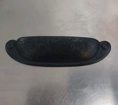 8 tiradores rústicos refinados de herrajes de nogal americano de 3" de centro a centro  Foto 1 de 4