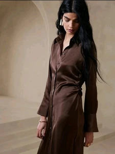 NWT Banana Republic Enchant Silk Dress Size Medium Petite In Roasted Cacao Brown - Picture 1 of 9