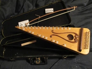Bowed Psaltery in Case DAVE LUCAS w/song books 1,2,3 plus more See Photos - Picture 1 of 6