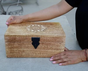Caja de urnas de madera de loto tallada a mano grande premium, caja de almacenamiento hogar de - Imagen 1 de 9