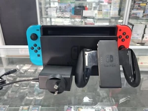 Nintendo Switch - 32GB Red/Blue Console - (AU-STOCK!) - Picture 1 of 14