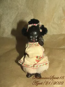 ANTICA BAMBOLA ABITO AFROAMERICANA BISCOTTO ANNI '30 BISCOTTO CUCITO A MANO DOPPIO SNODO - Foto 1 di 7
