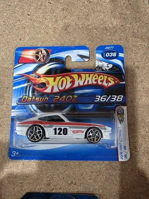 Tarjeta corta Hot Wheels 2006 primeras ediciones Datsun 240Z con protector  Foto 1 de 2