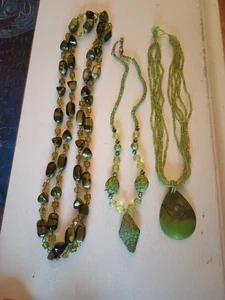 Necklace Lot Of 3 Shades Of Green Stone And Glass Beads N1 - Picture 1 of 4