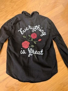 American Eagle Womens Oversized Distressed Embroidered Button Down Size M Medium - Picture 1 of 6