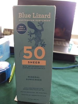 Protector solar Blue Lizard Australian Sensitive amplio espectro FPS 30+ -5 fl oz Foto 1 de 4