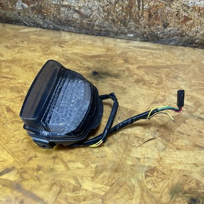 Lente fumê LED luz de freio Honda CBR1000RR Fireblade 2008 - 2011 - Imagem 1 de 4