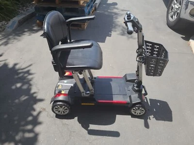 Golden Buzzaround CarryOn Mobility SCOOTER,  LIFHT WEIGHT SN CON22C00128 - Image 1 of 4