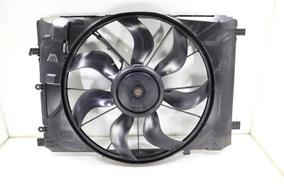 Вентилятор охлаждения двигателя в сборе от оригинального производителя Mercedes CLA250 GLA250 SLK250 2013-2020 годов выпуска - Изображение 1 из 4