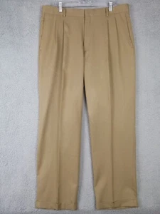 Pantalones de vestir Haggar para hombre 36x31 marrón claro plisados con puños de poliéster - desgaste/manchas - Imagen 1 de 8