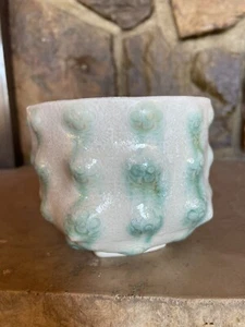 Allison McGowan Studio Porcelain Handbuilt Bow - Picture 1 of 4